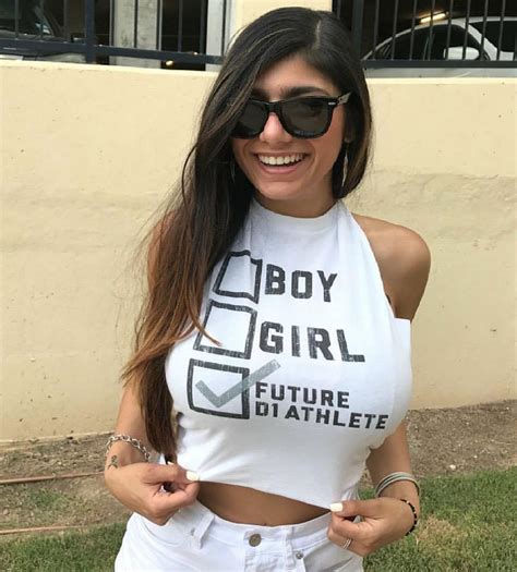 Mia Khalifa Newest Porn Videos .